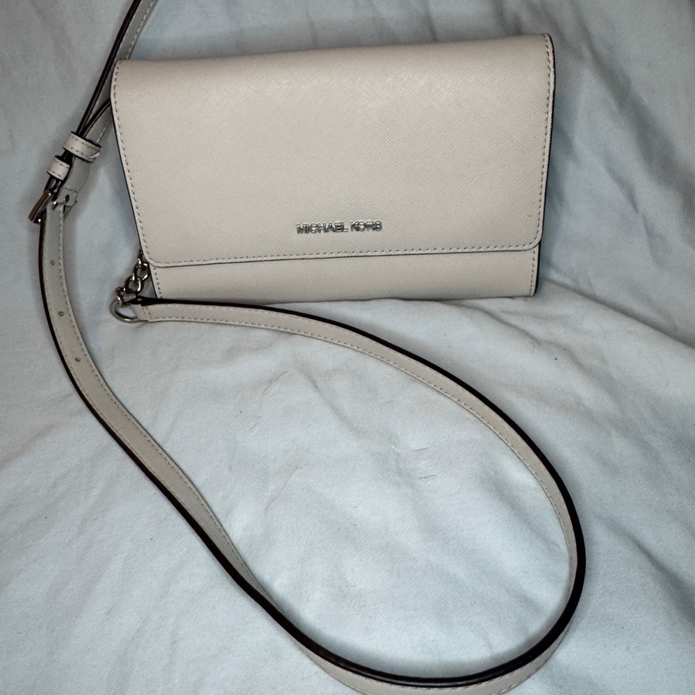 Michael Kors Gray Saffiano Wallet Crossbody Clutch w/ Removable Wristlet
